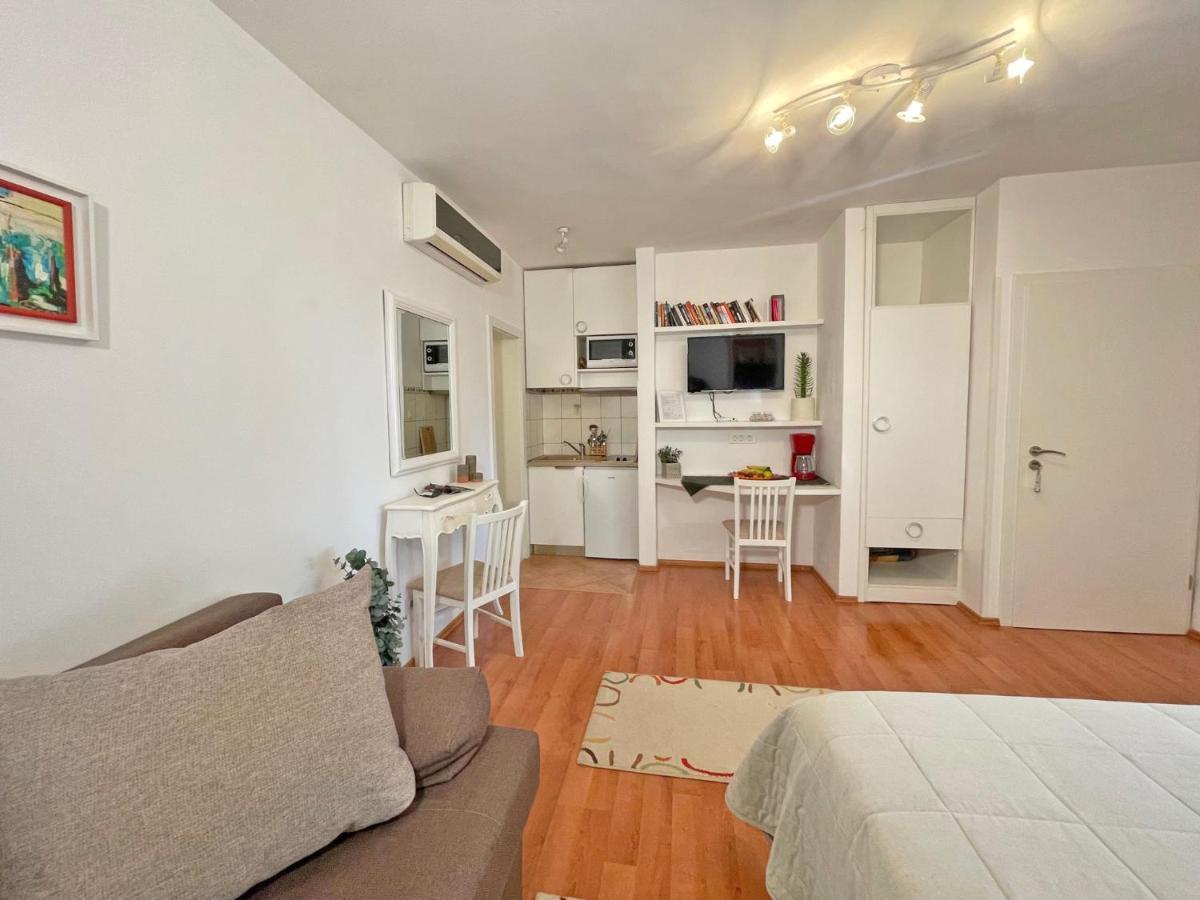 Studio Apartments Andrijana Mlini Eksteriør bilde